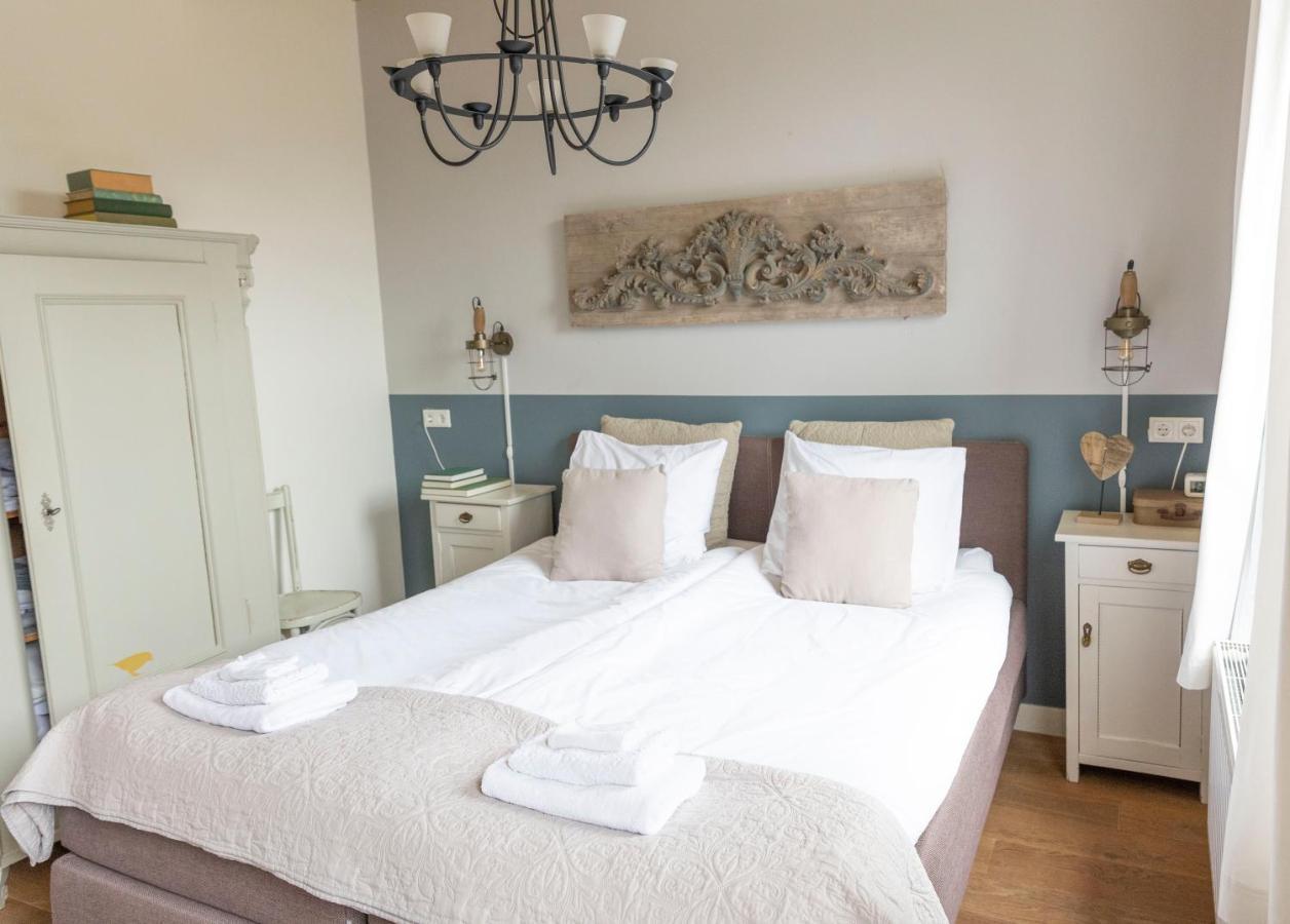 Driepersoonskamer met Badkamer